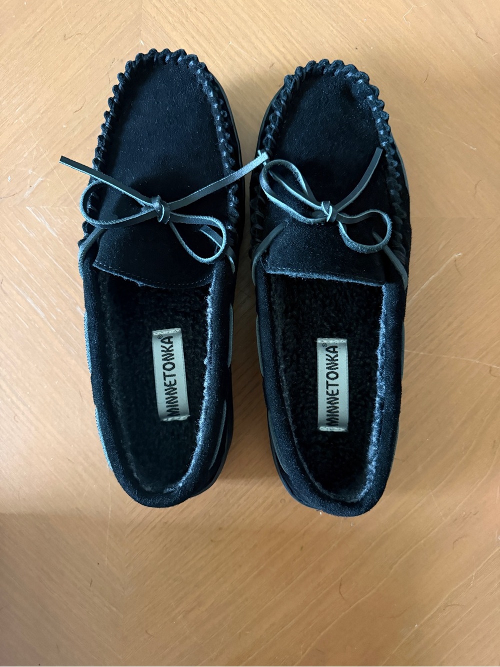 Minnetonka Black Suede Bow-Top Moccasin Slippers-Trevor Traditional Trapper